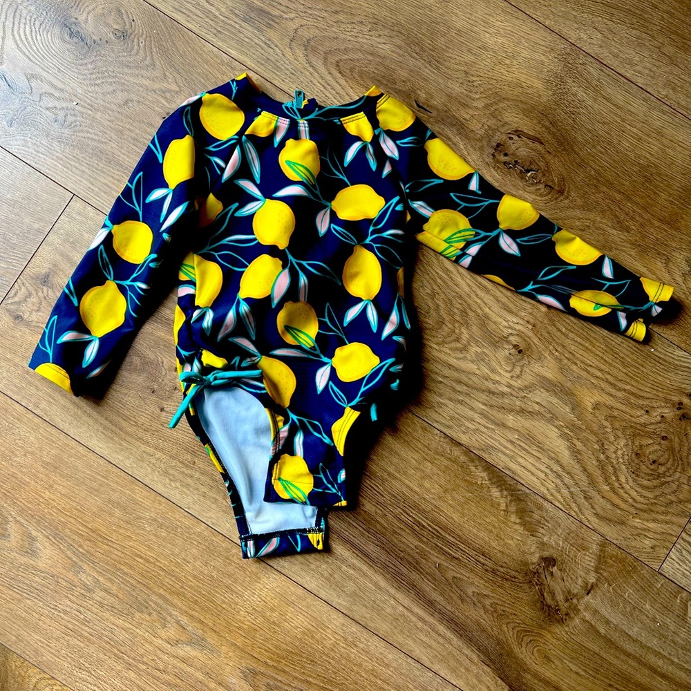 Cat & Jack SPF lemon Rashguard 2T
